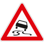 Verkehrszeichen 114: Schleuder- & Rutschgefahr