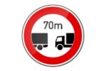 Die StVO schreibt strenge Regeln in Bezug auf den Abstand zwischen Fahrzeugen vor.