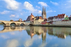 Finden Sie hier den richtigen Anwalt für Verkehrsrecht in Regensburg.