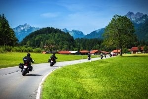 Außerorts geblitzt: Auch Landstraßen gelten als "außerorts." Hier dürfen Sie 100 km/h fahren.