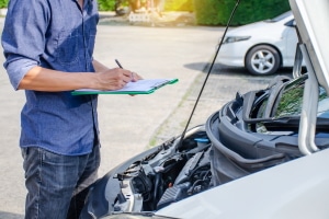 Auto vor dem Urlaub checken: Worauf muss ich dabei achten?