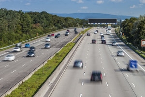 Bei Autobahnfahrten ist die volle Konzentration gefordert.