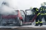 Nach einem Autobrand ist das Fahrzeug häufig nur noch Schrott.