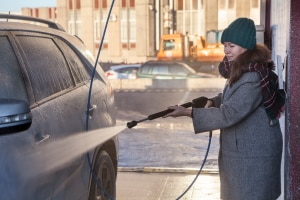 Auto waschen im Winter: Bei Minusgraden schädlich fürs Kfz?