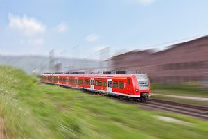 Innerhalb des Nahverkehrs ist in der Bahn eine Fahrradmitnahme möglich.