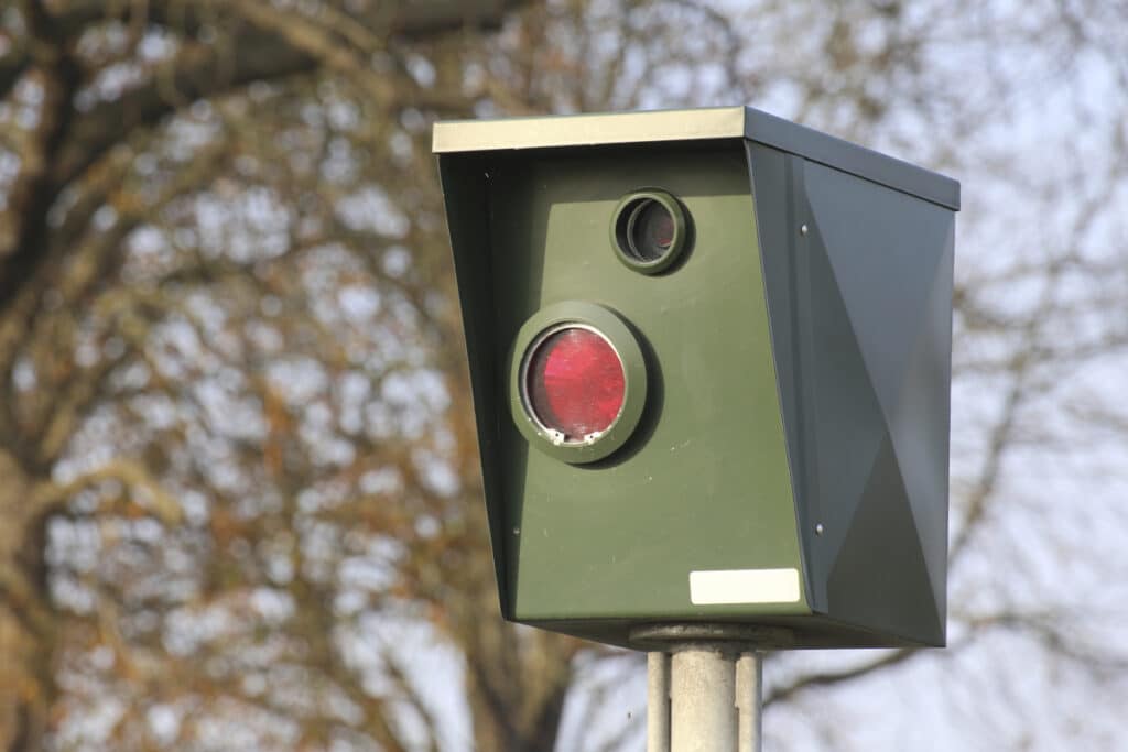 Wo stehen Blitzer auf der A215?