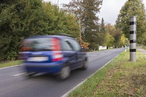 Blitzer in NRW decken Geschwindigkeitsüberschreitungen auf.