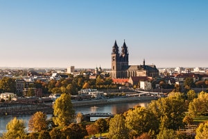 Durch Blitzer in Sachsen-Anhalt können Geschwindigkeitsüberschreitungen aufgedeckt werden.