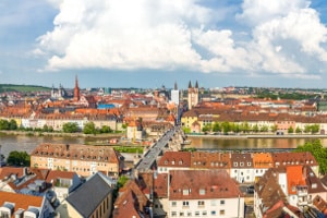 Blitzer in Würzburg sollen Temposünder überführen.