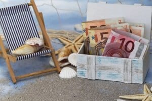 Ein Bußgeld folgt bei Souvenirs aus dem Urlaub, wenn es sich um bedrohte Arten oder Natur- bzw. Kulturgüter handelt.
