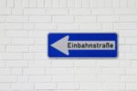 Bußgeldkatalog Einbahnstraße mit dem Fahrrad befahren.