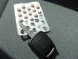 Darf man auf Ritalin Autofahren? Wenn eine Verordnung vorliegt, ist das in der Regel zulässig.