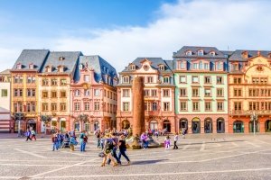 Im Kampf gegen die Luftverschmutzung kann auch ein Diesel-Fahrverbot in Mainz folgen.