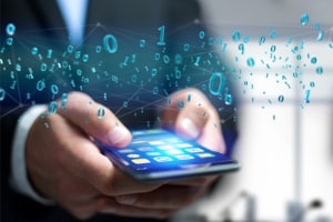 Digitaler Fahrzeugschein: Zeigen Sie das Dokument bei einer Kontrolle einfach per App vor.