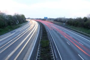Die elektronische Autobahnvignette bietet einige Vorteile im Vergleich zur klassischen Variante.