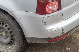 Fahrerflucht: Führt ein kleiner Kratzer schon zu einer Strafe?