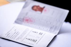Fahrverbot nach § 44 StGB: Auch ein ausländischer Führerschein wird amtlich verwahrt.
