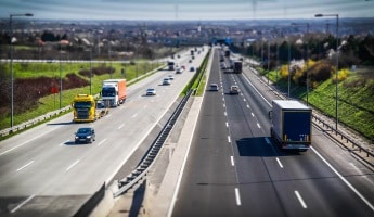 Die Dauer von einem Fahrverbot in Holland bzw. den Niederlanden bestimmt in der Regel ein Gericht.