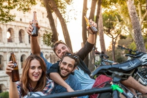 Alkoholverstöße können zu einem Fahrverbot in Italien führen.