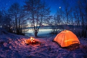 Wer bei einem Festival ein Lagerfeuer zündet, kann mit einem Bußgeld rechnen