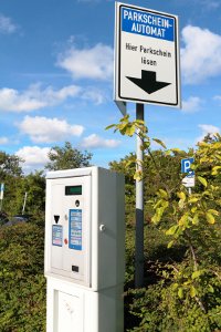 Wenn Sie sich für das Handyparken registrieren, müssen Sie keinen Parkschein mehr am Automaten ziehen. 