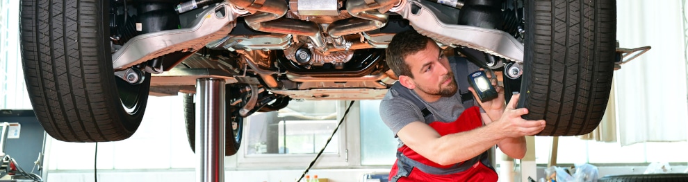 Autoreparatur: Wann muss der Wagen in die Werkstatt?