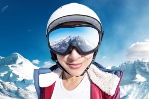 Gilt eine Helmpflicht beim Skifahren in Deutschland, Frankreich, Österreich & Co.?