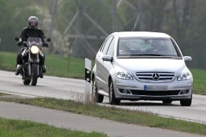 Die Höchstgeschwindigkeit auf der Landstraße ist vom Kfz abhängig.