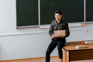 Die Impfpflicht in der Schule gilt auch für Lehrer.