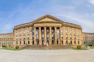 In Kassel regelt die Zulassungsstelle Reservierungen von Wunschkennzeichen für Stadt und Landkreis.