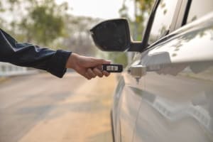 Keyless Go: Schlüssel in Alufolie schützt das Auto vor Diebstahl