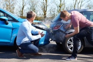 Möchten Sie die Kfz-Versicherung wechseln nach einem Unfall, ist das möglich - egal, ob der Schaden reguliert wird oder nicht.