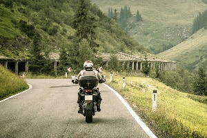 Die Kosten fürs Motorradkennzeichen variieren regional. Die Reservierung allerdings kostet überall gleich.