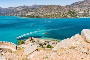 Kroatien: Urlaub mit dem Auto bedeutet auch, sich nach den geltenden Verkehrsregeln zu richten.