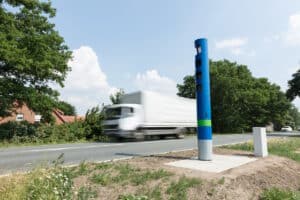 LKW-Maut: In Deutschland wird sie zukünftig auch für Fahrzeuge ab 3,51 t fällig.