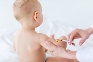 Missachten Sie die Masern-Impfpflicht, kann Ihrem Kind der Kitaplatz verwehrt werden.