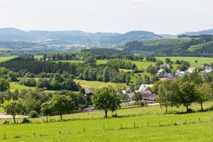 Auf manchen Straßen ist eine Maut in Irland fällig. Auch Mietwagen müssen zahlen.