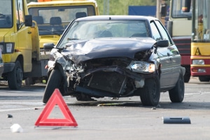 Ein polizeilich meldepflichtiger Unfall liegt vor, wenn es auch zu Personenschaden kam.