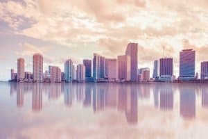 Mit dem Mietwagen Miami erkunden: Worauf sollten Urlauber beim Leihauto achten?