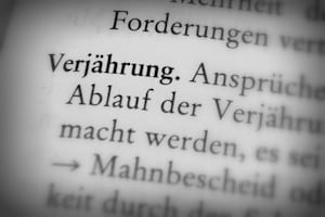 Neue Verjährungsfrist: Der Bußgeldbescheid kann jetzt 6 Monate auf sich warten lassen.