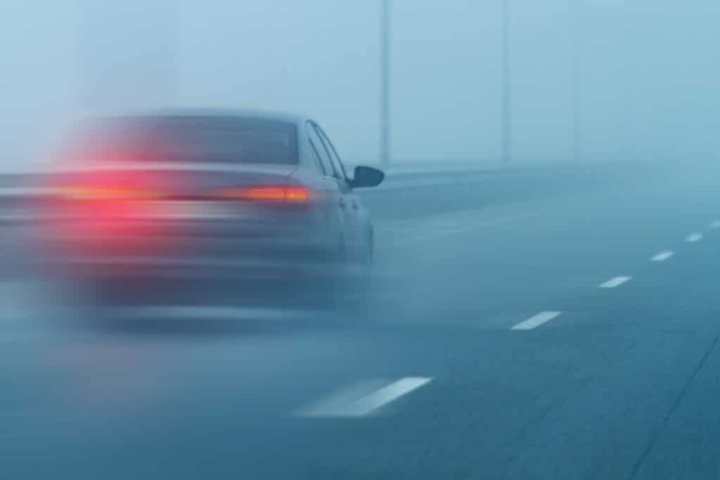 Für Neuwagen ist das Notbremslicht ab 2024 verpflichtend.