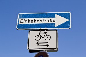 Vorsicht beim Parken in der Einbahnstraße: Gegenverkehr ist nicht immer ausgeschlossen.