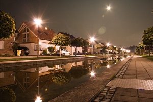 Ist das Parken gegenüber einer Einfahrt laut StVO erlaubt?