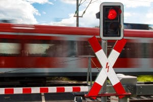 Parkverbotsschilder: Vor dem Andreaskreuz darf nicht geparkt werden.