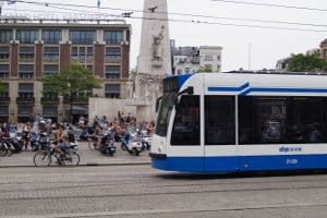 Rechts überholen: Innerorts sollen Straßenbahnen auf diese Weise überholt werden.