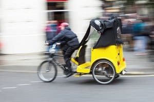 Gilt ebenfalls rechts vor links, wenn ein Fahrrad beteiligt ist?