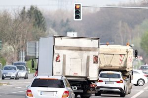 Rote Ampel: Ein Blitzer kann Verkehrssünder überführen.