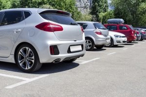 Auch in der Sackgasse hat Vorrang beim Parken, wer zuerst an die Parklücke kam.