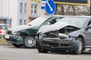 Eine Schadensmeldung ist nach einem Unfall schnellstmöglich vorzunehmen.