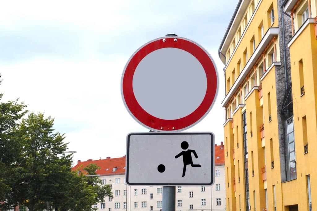 Was Kostet Falsch Parken In Der Spielstraße www.bussgeldkatalog.org